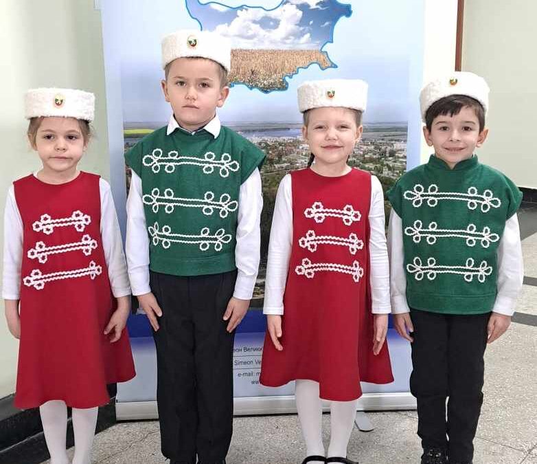 Достойно представяне на децата от ДГ „Иглика“ на Общинския рецитаторски конкурс “С БЪЛГАРИЯ В СЪРЦЕТО”